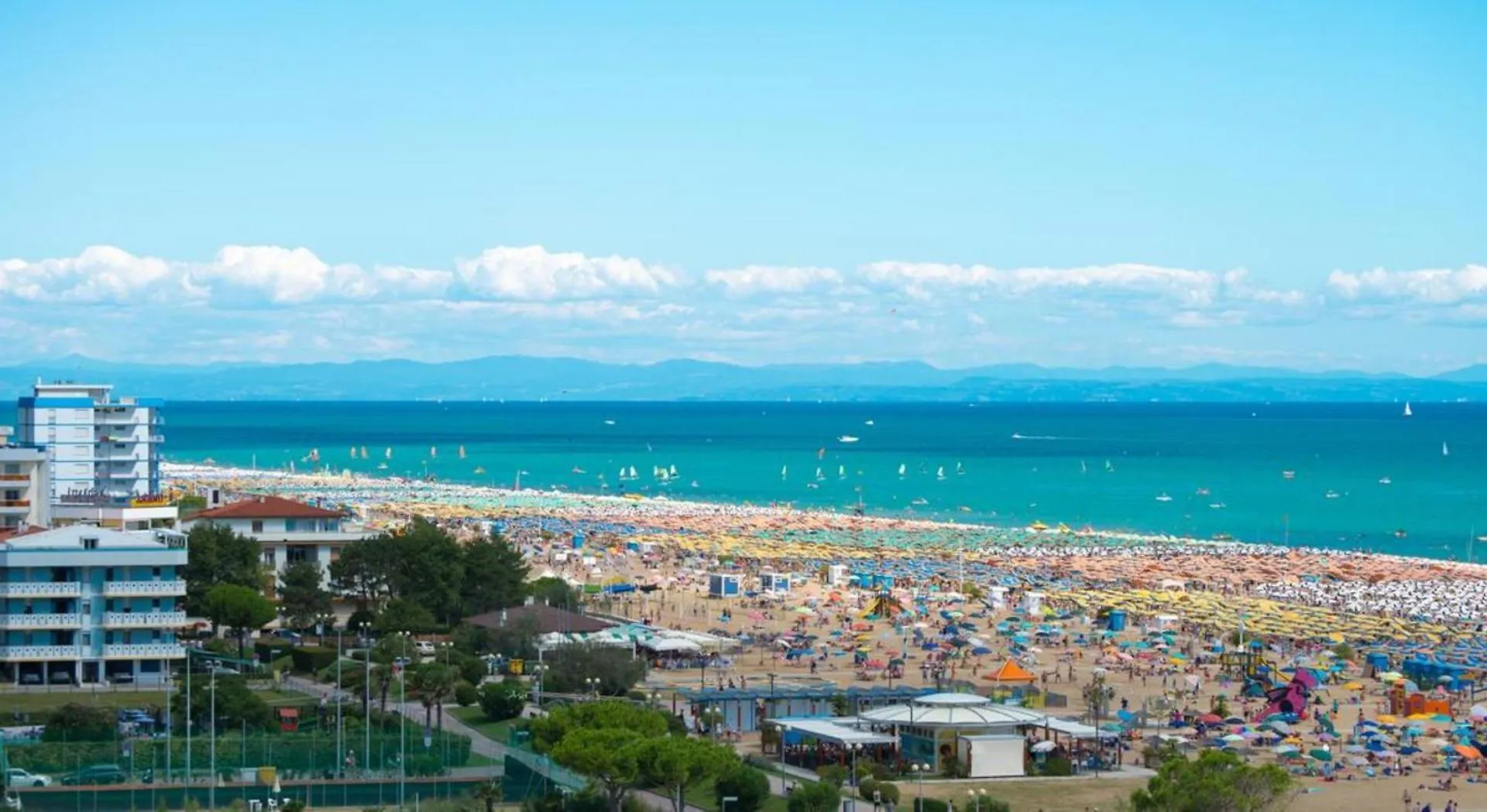 Terrace, Pool, Sun And Relax - Beahost Apartment Bibione