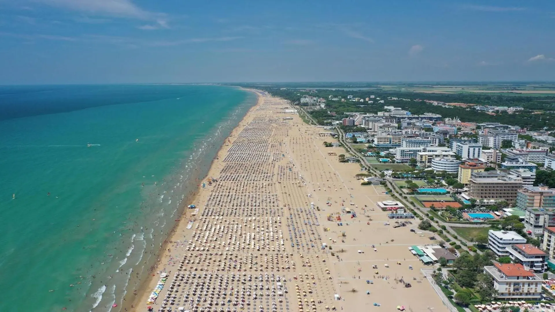 Terrace, Pool, Sun And Relax - Beahost Apartment Bibione Italy