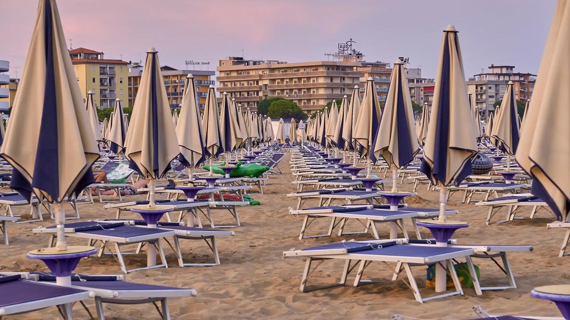 Terrace, Pool, Sun And Relax - Beahost Apartment Bibione