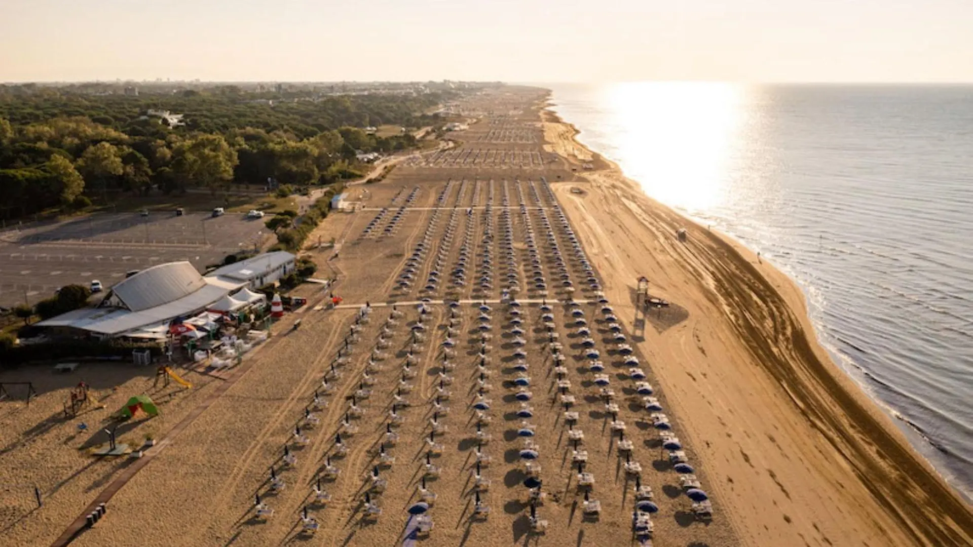 Terrace, Pool, Sun And Relax - Beahost Apartment Bibione
